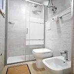 13cat Apartment Bari