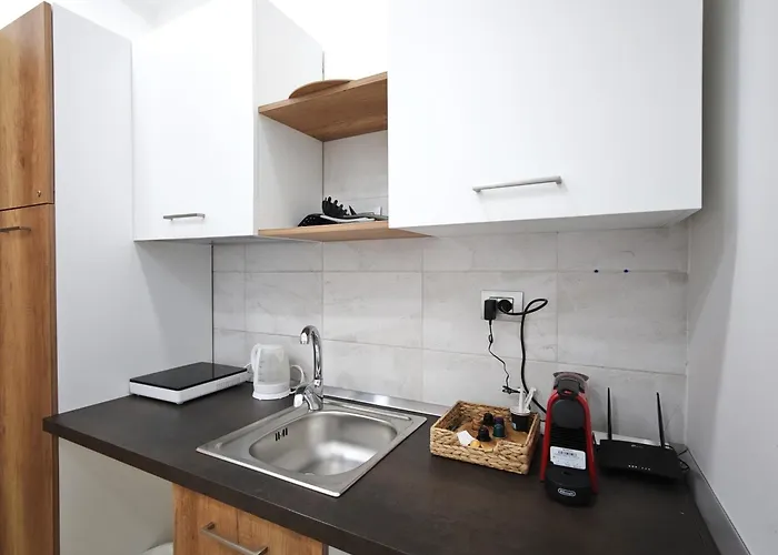 13cat アパート *